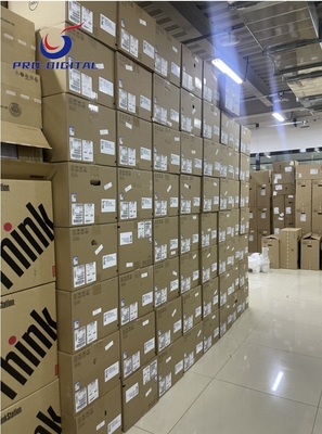Le stock Lenovo ThinkStation P520C Station de travail Intel Xeon W-2245 CPU 8G RAM 1TB de stockage